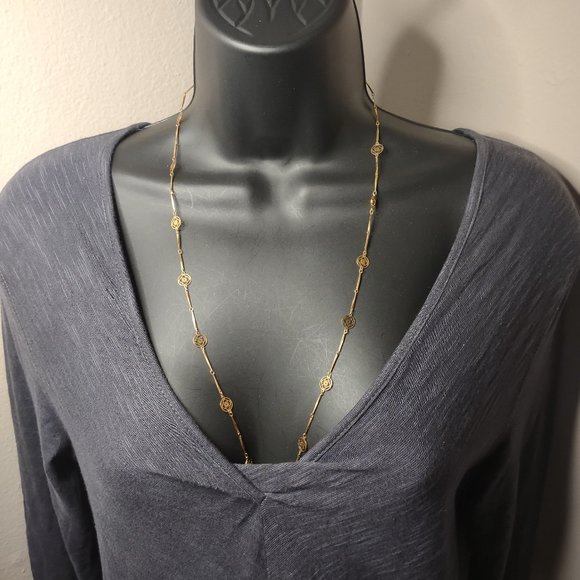 Vintage Avon Gold Tone 27 Inch Flower Necklace - Picture 1 of 13